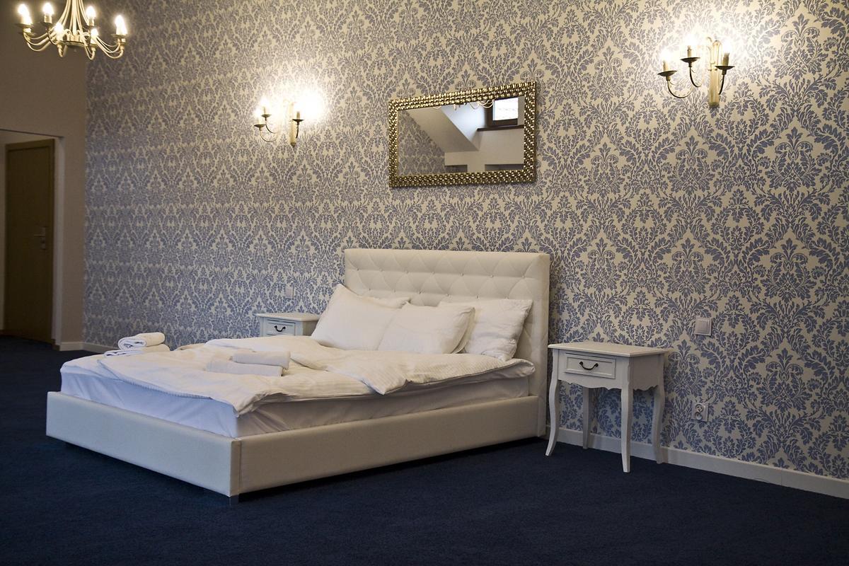 Hotel Vinnica ヴィエリチカ エクステリア 写真