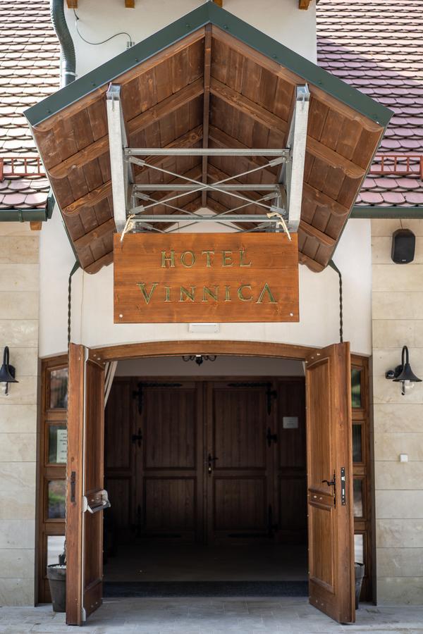 Hotel Vinnica ヴィエリチカ エクステリア 写真